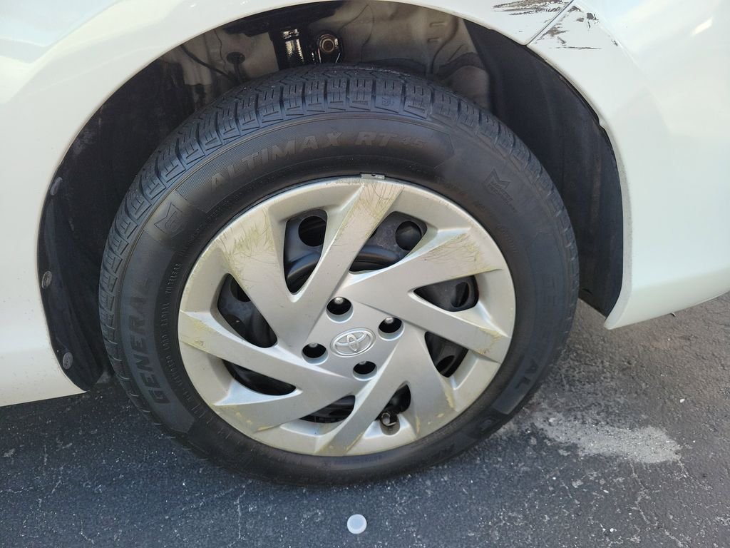Used 2015 Moonglow Toyota Two image 9