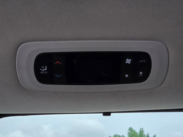 Used 2023 Black Chrysler Touring L image 15