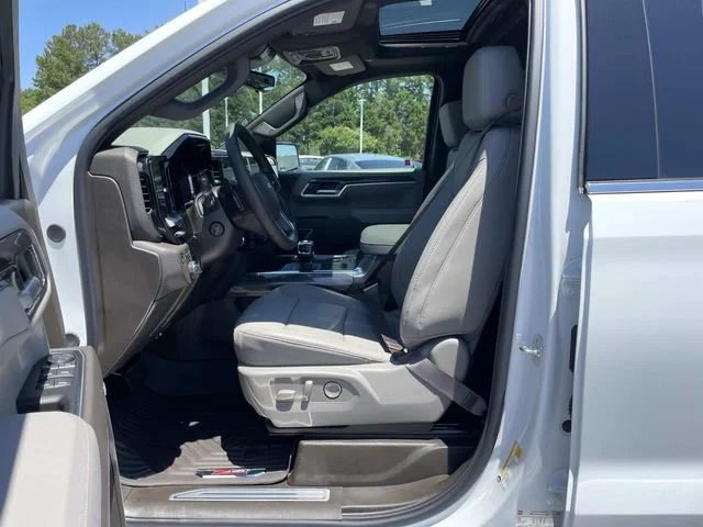 2026 Chevrolet Silverado 1500 LTZ - Photo 13