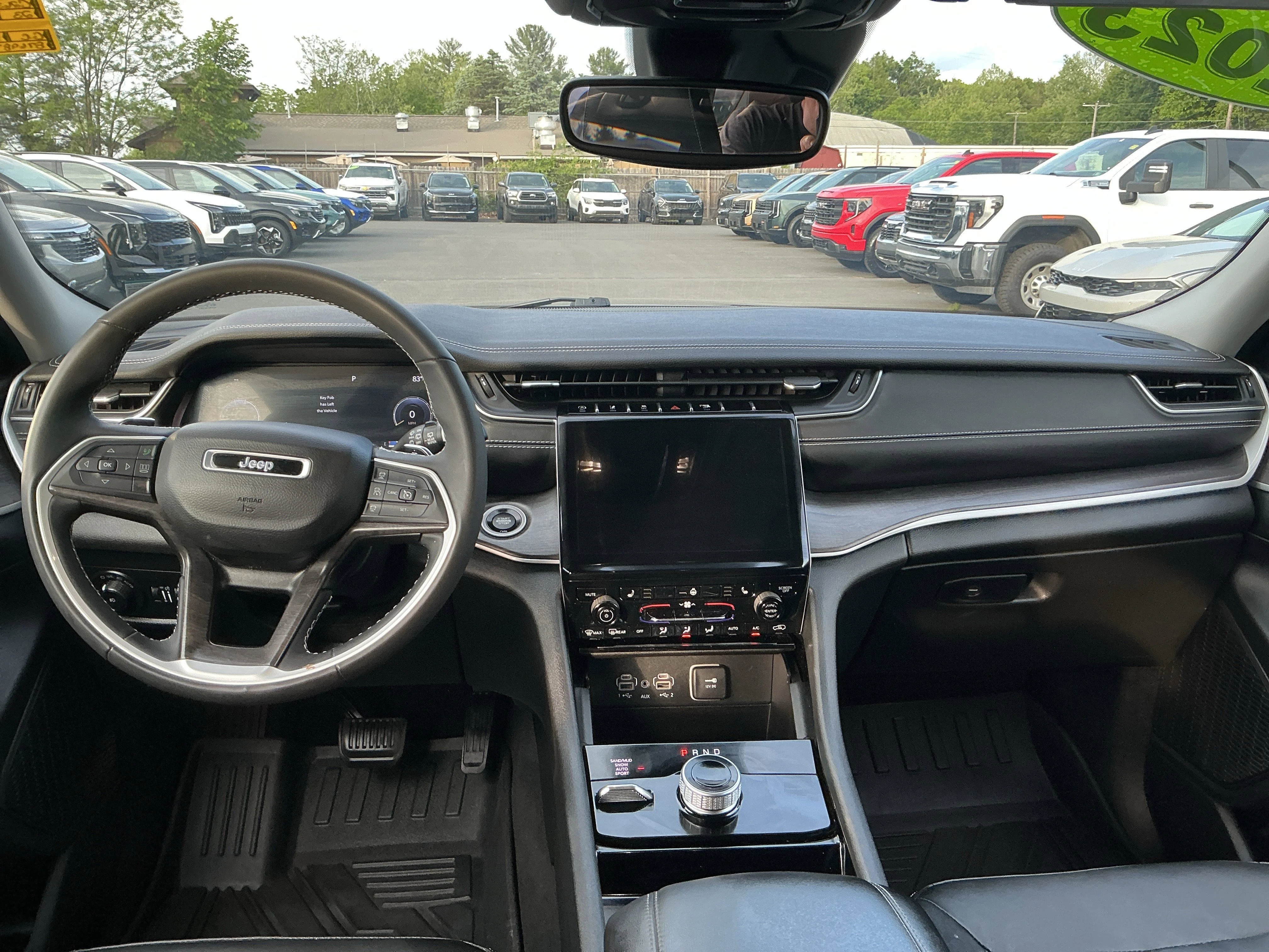 Used 2023 Grey Jeep Limited image 11