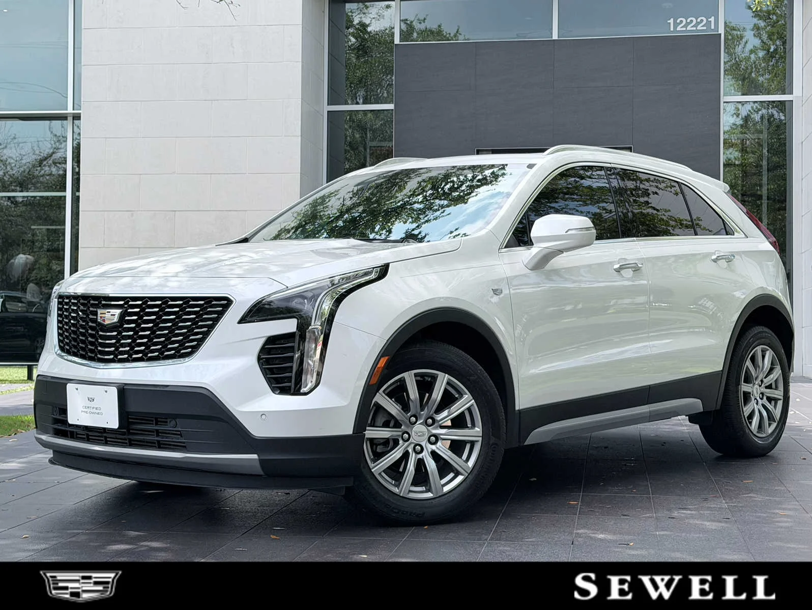 2023 Cadillac XT4 Premium Luxury's photo