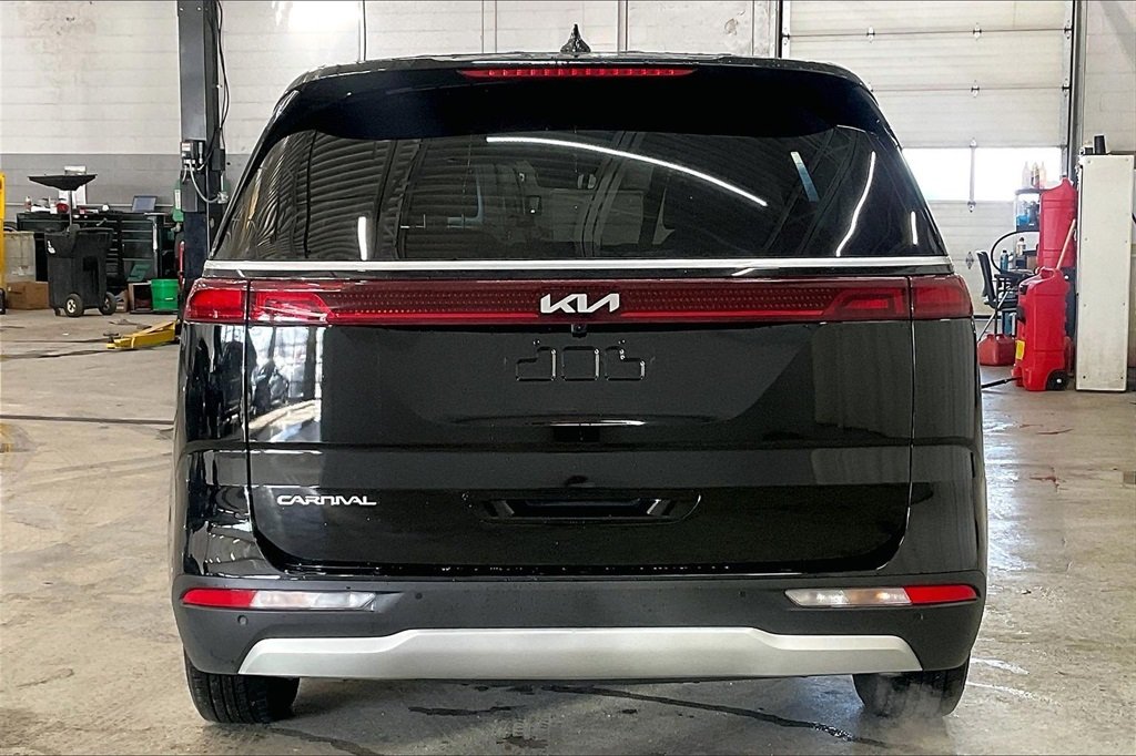 2024 KIA CARNIVAL - Image 2