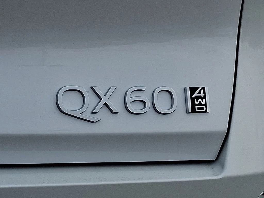 New 2026 White INFINITI LUXE image 20