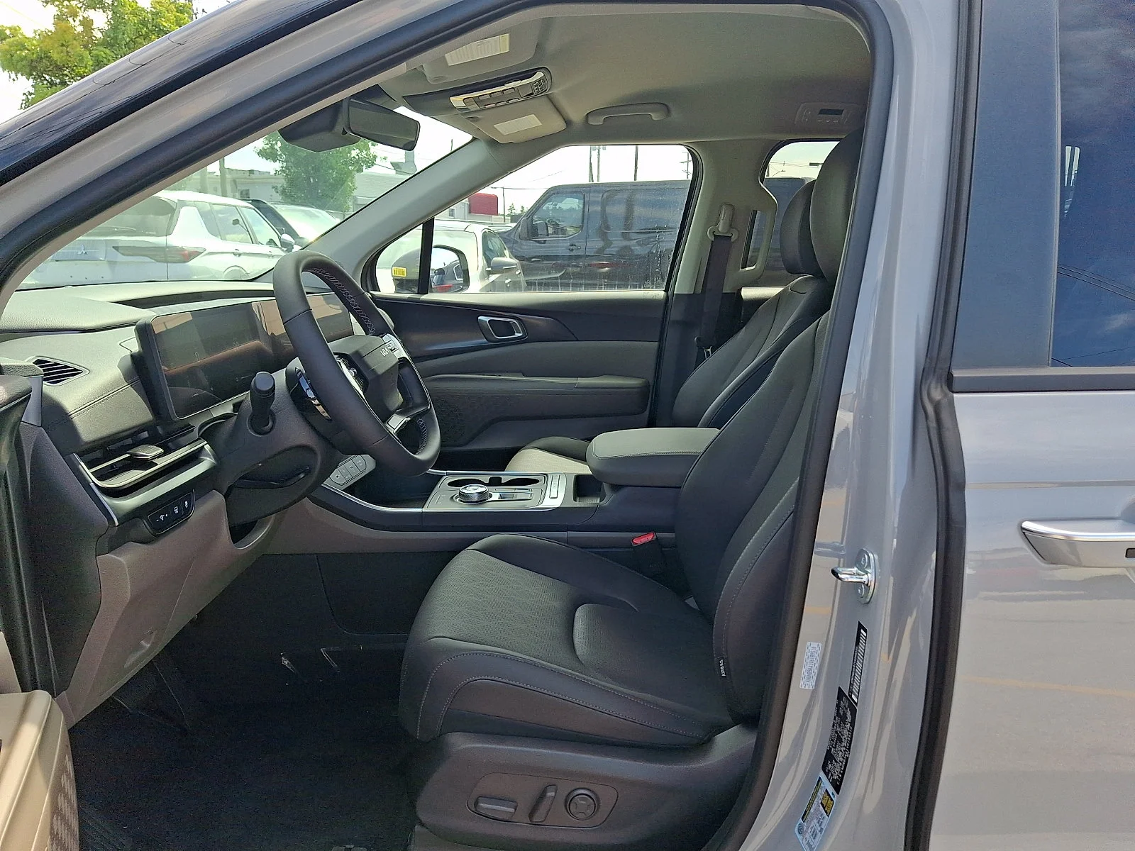 New 2027 White Kia LXS image 11