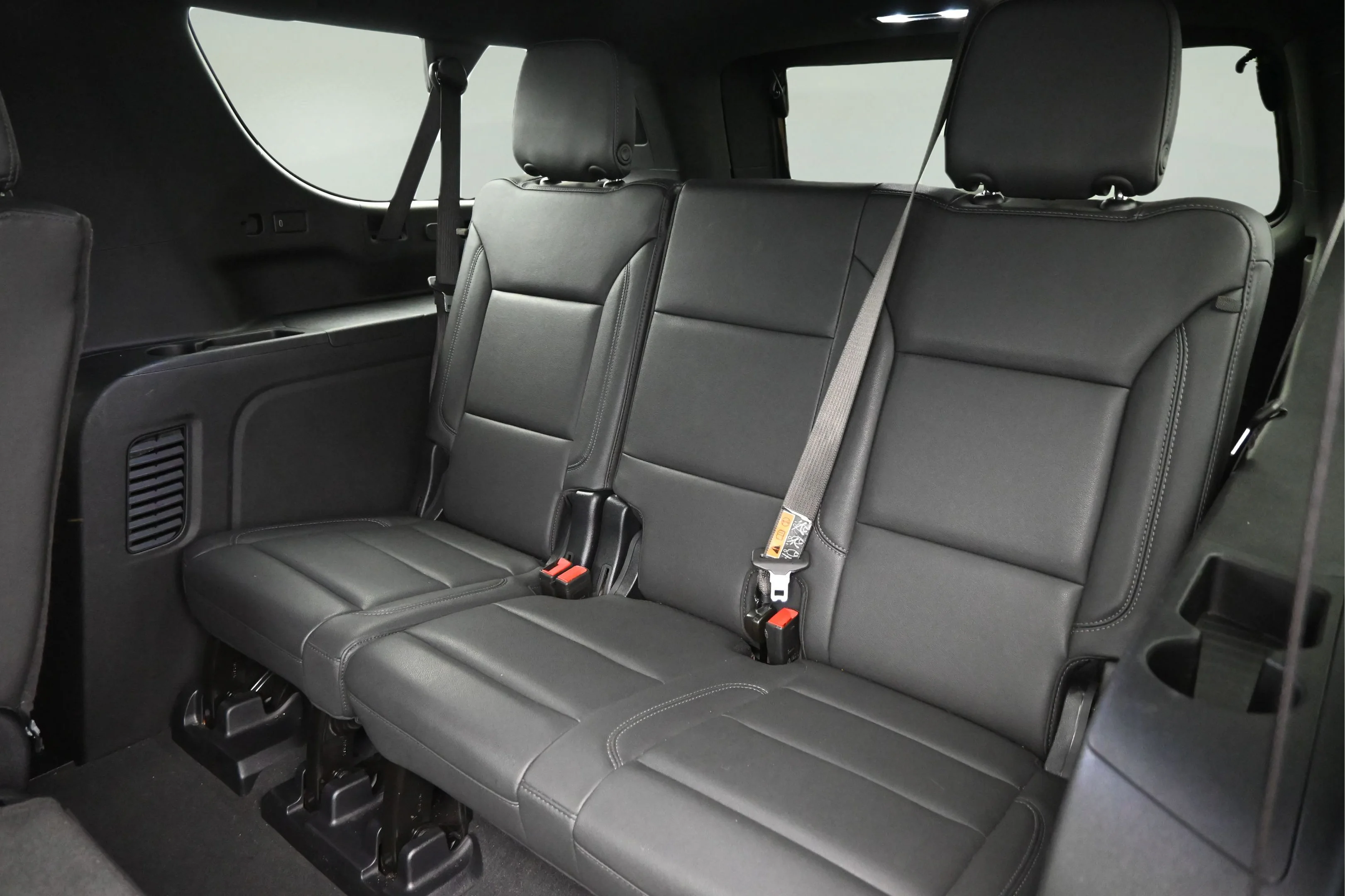 Used 2025 Summit White Chevrolet LT image 12