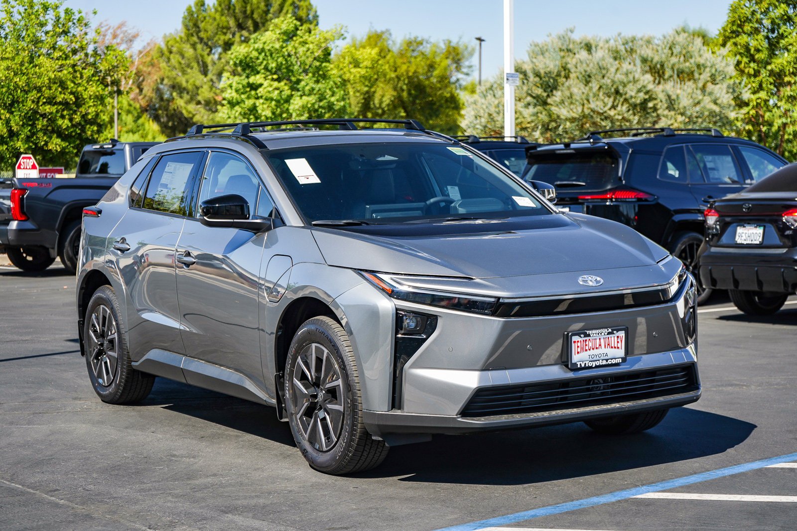 New 2026 Heavy Metal <sup>1</sup> Toyota  XLE image 3