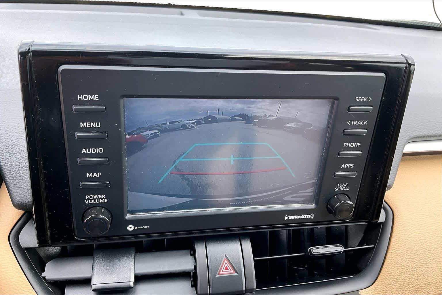 Used 2022 White Toyota LE image 25
