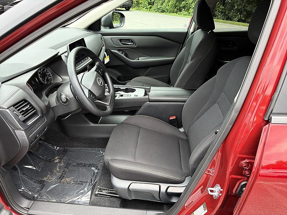 Used 2026 Scarlet Ember Tintcoat Nissan S image 13
