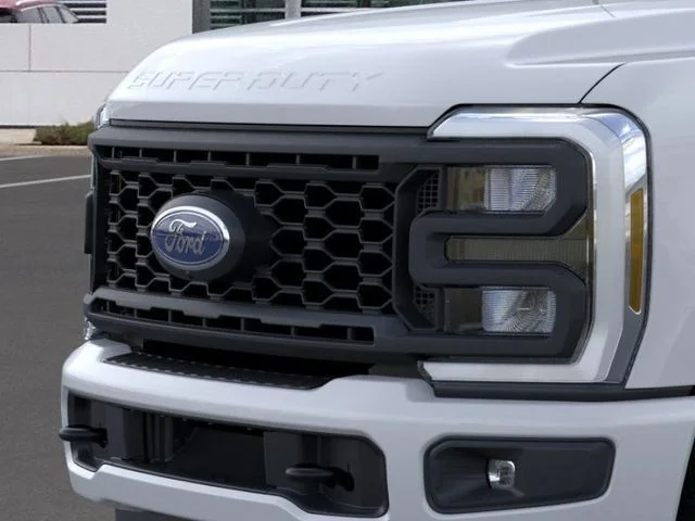 2025 Ford F-350 Super Duty XL - Photo 17