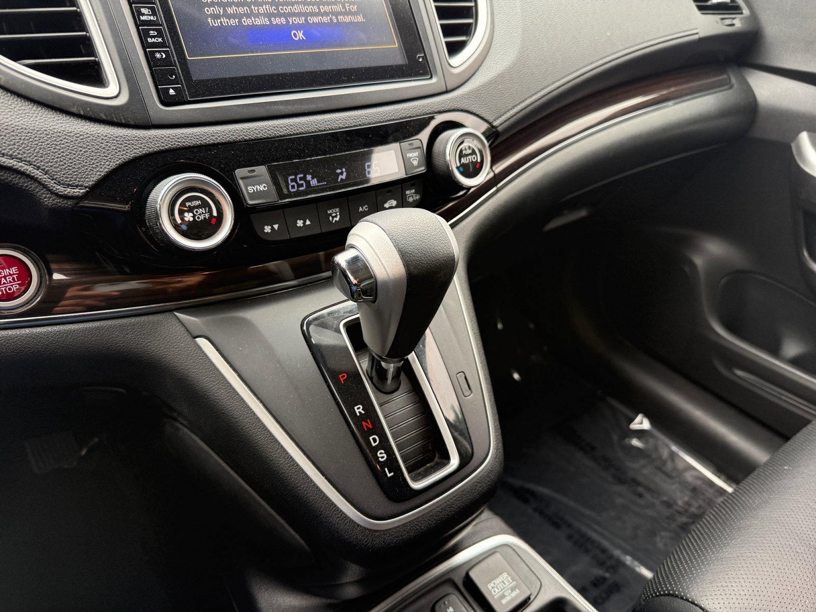 Used 2015 Crystal Black Pearl Honda Touring image 13