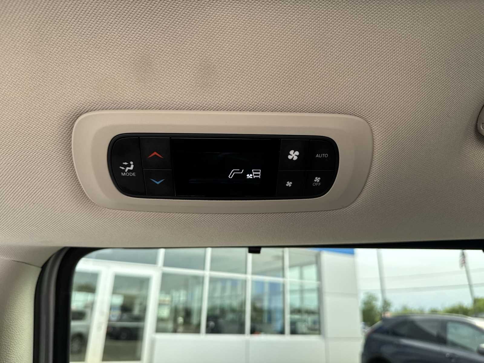 Used 2024 Silver Chrysler Touring L image 24