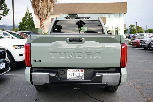 Used 2023  Toyota SR5 image 9