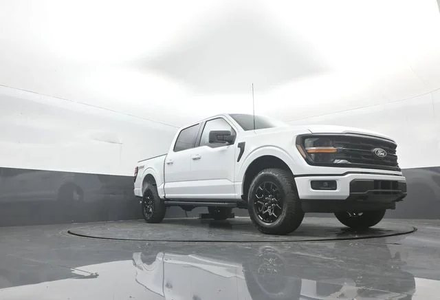 New 2026 Oxford White Ford XLT image 31