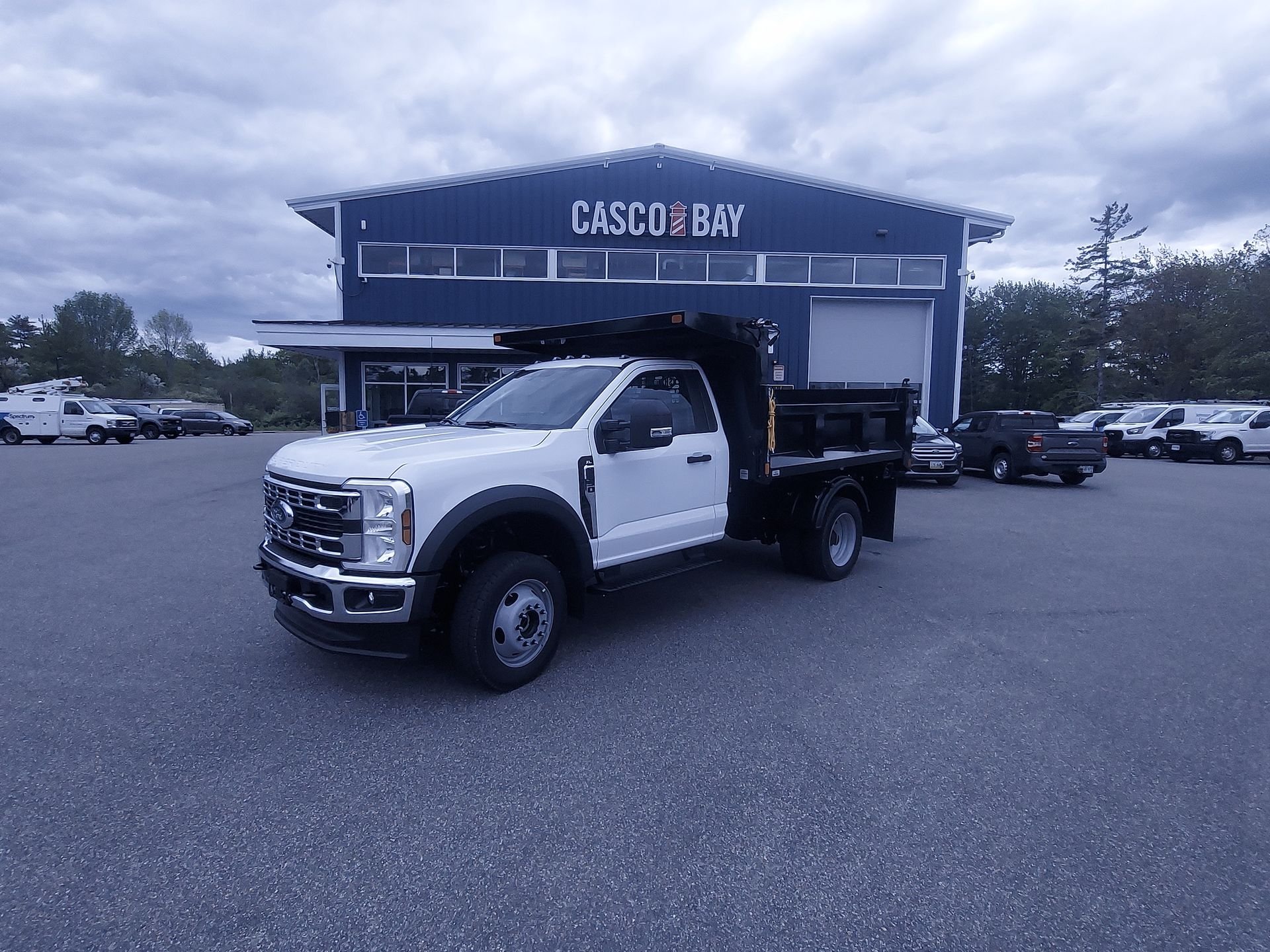 2026 Ford F-550 XL 4x4 Regular Cab 145-In DRW's photo