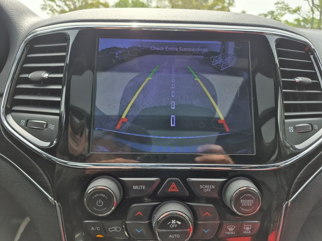 Used 2020 Silver Jeep Limited image 22