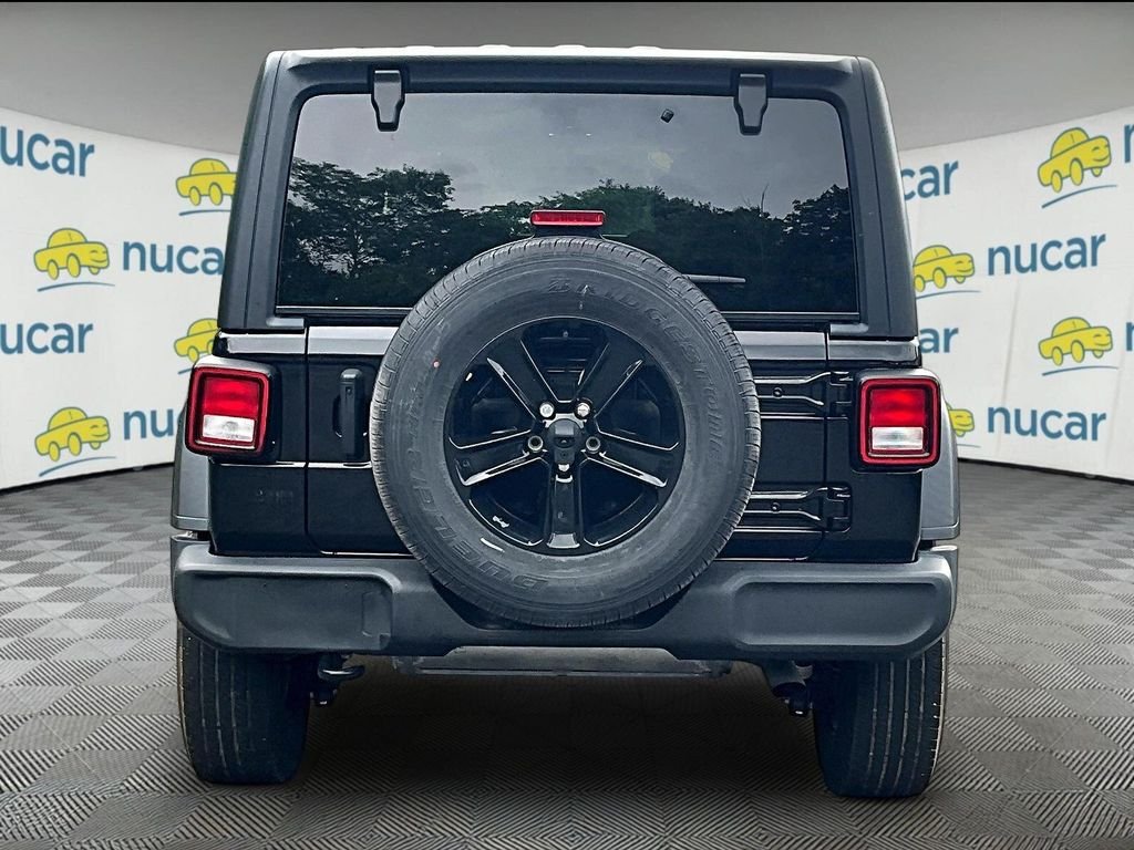 Used 2022 Black Clearcoat Jeep Unlimited Sport Altitude image 5