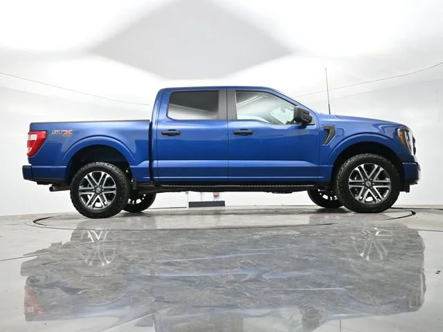 Used 2023 Atlas Blue Metallic Ford XL image 26
