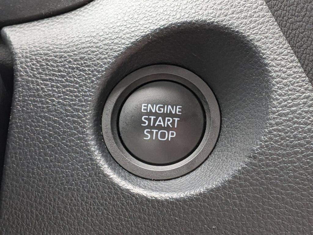 Used 2026  Toyota XLE image 26