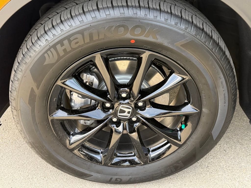 Used 2026 Urban Gray Pearl Honda Sport-L image 11