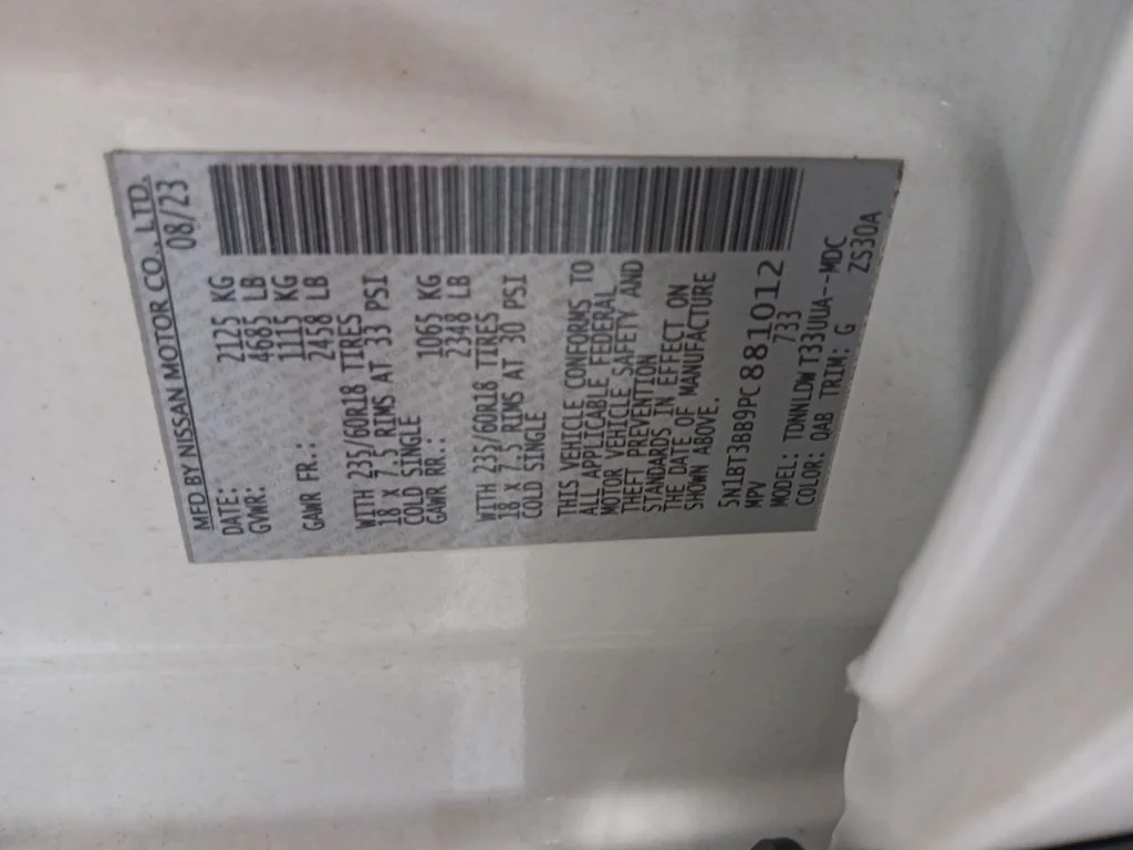 Used 2023 White Nissan SV image 3