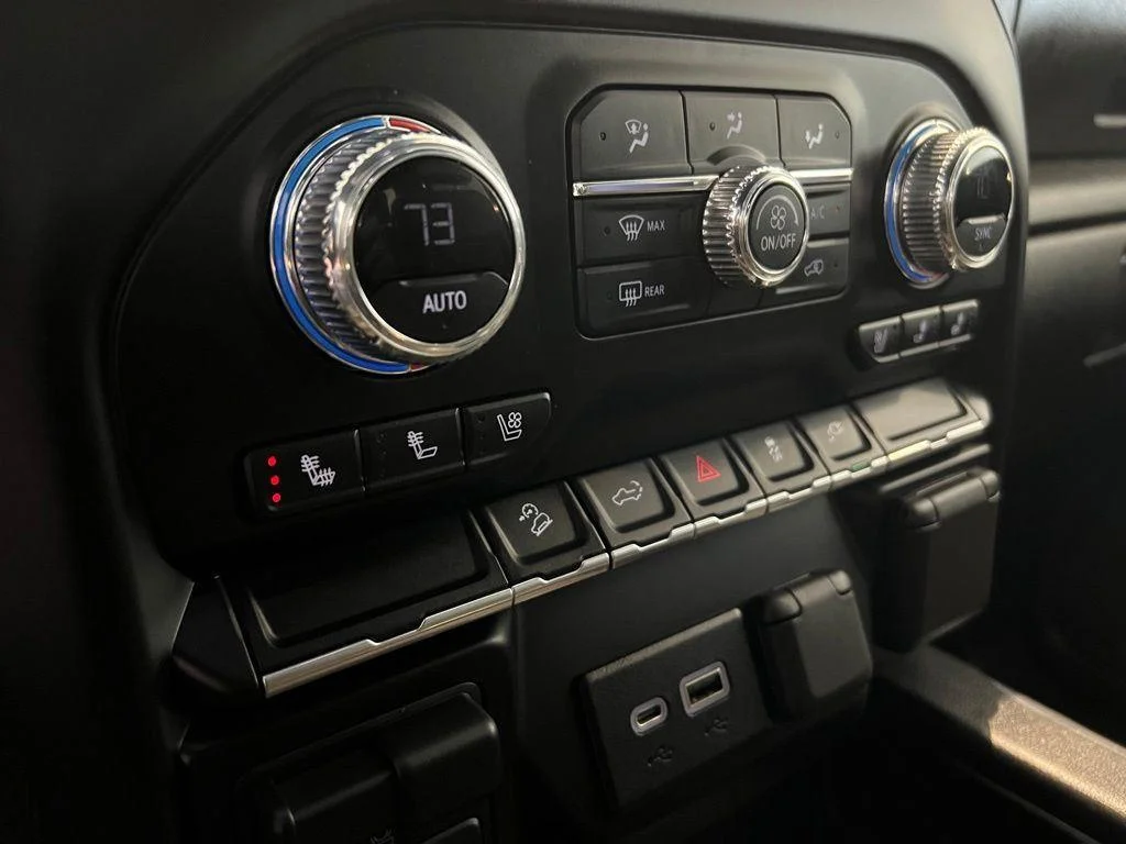 Used 2022 Ebony Twilight Metallic GMC AT4 image 27