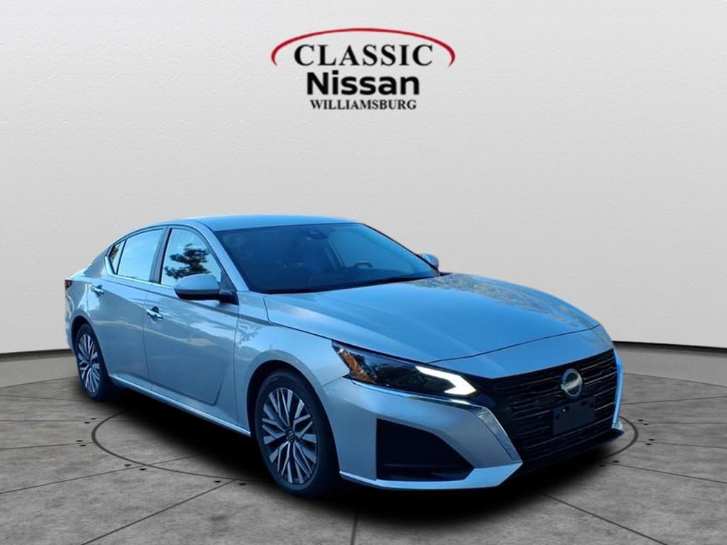 2023 Nissan Altima SV
