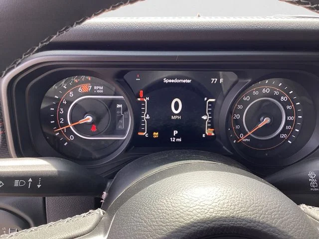 New 2026 Goldilocks Jeep 4-DOOR RUBICON X image 16
