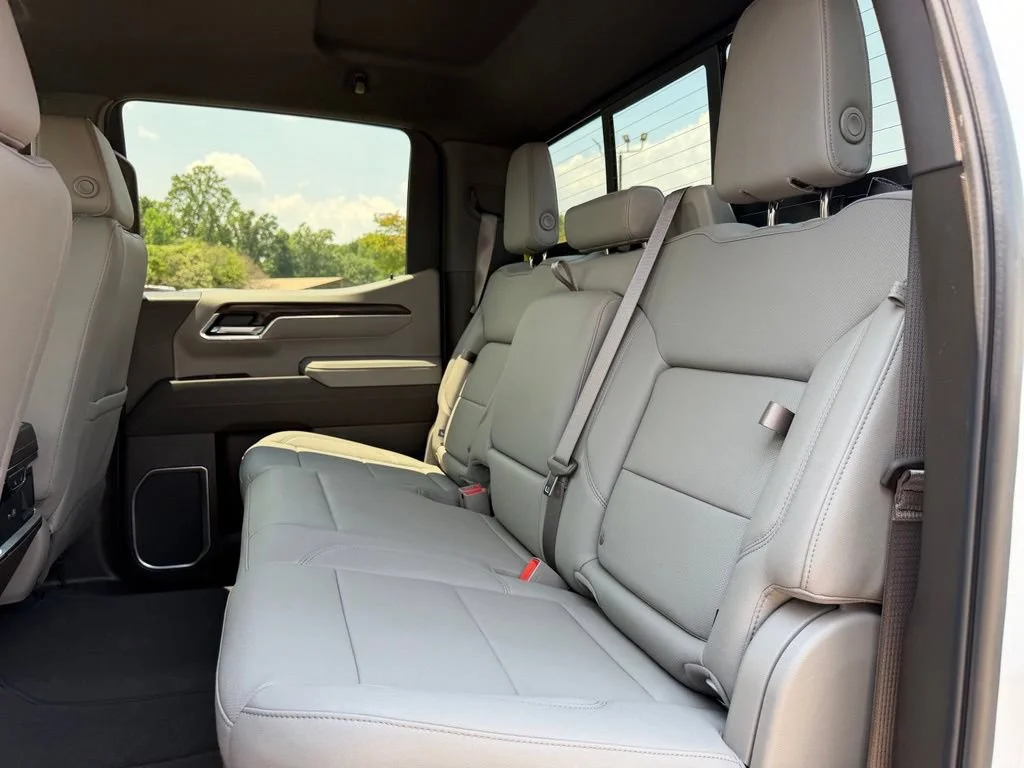 New 2026 Summit White GMC SLT image 19