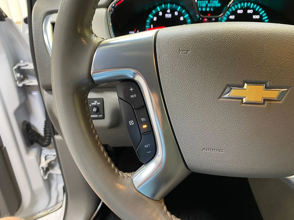 Used 2017 White Chevrolet LT image 32