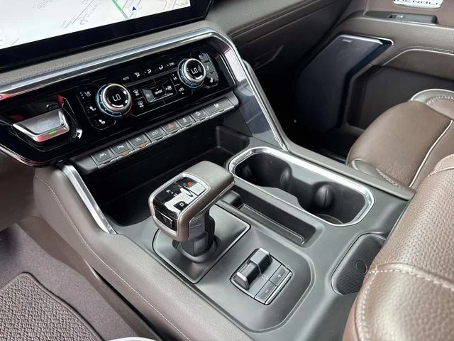 Used 2024 White GMC Denali image 47