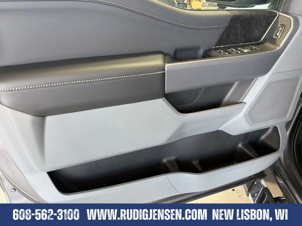 Used 2021 Gray Ford XLT image 10