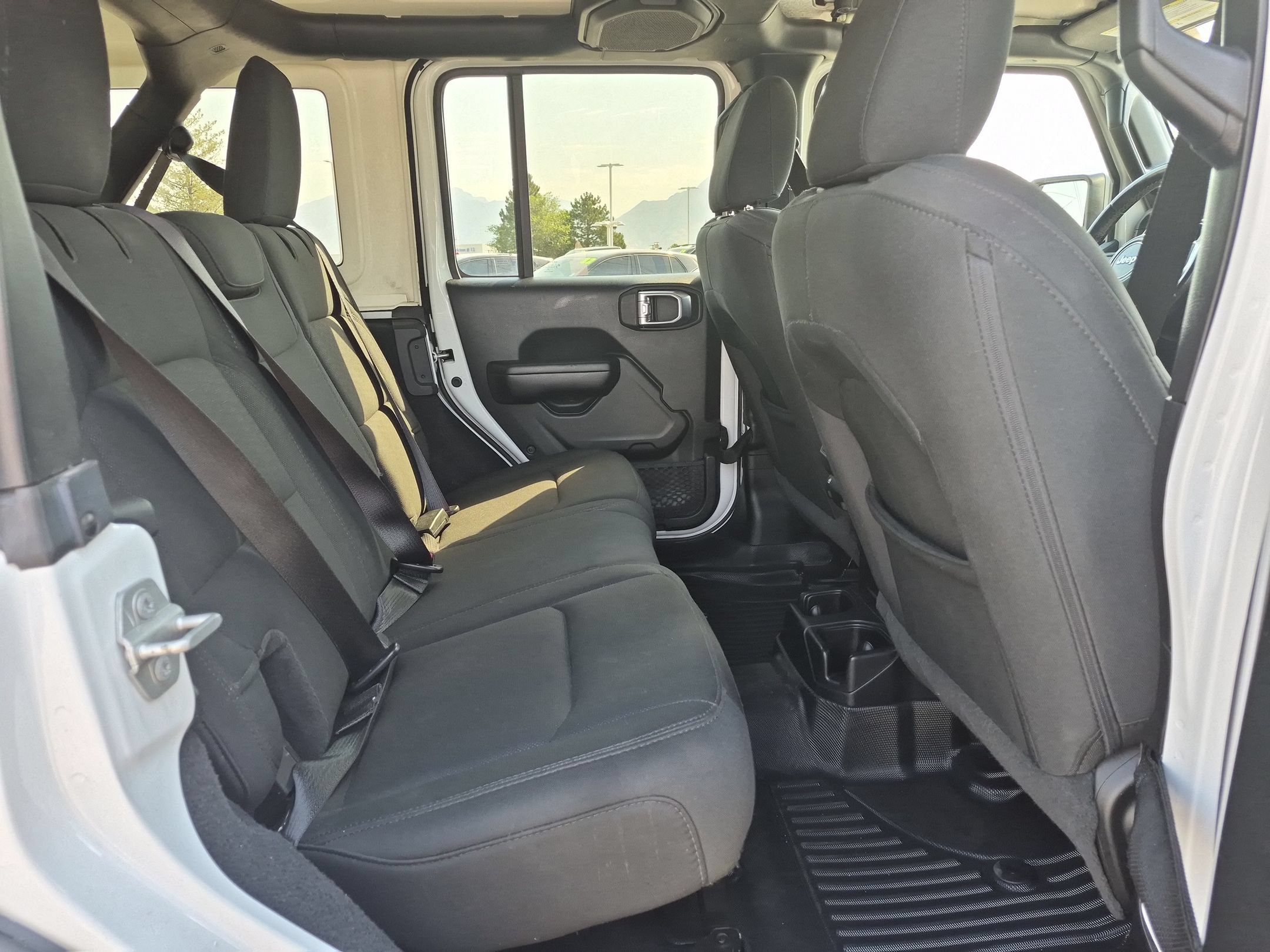 Used 2020 Bright White Clearcoat Jeep Sport S image 29