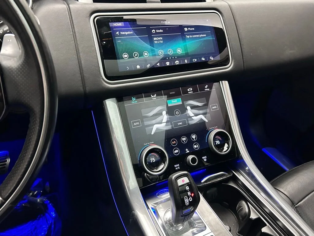 Used 2020 Blue Land Rover HSE Dynamic image 22