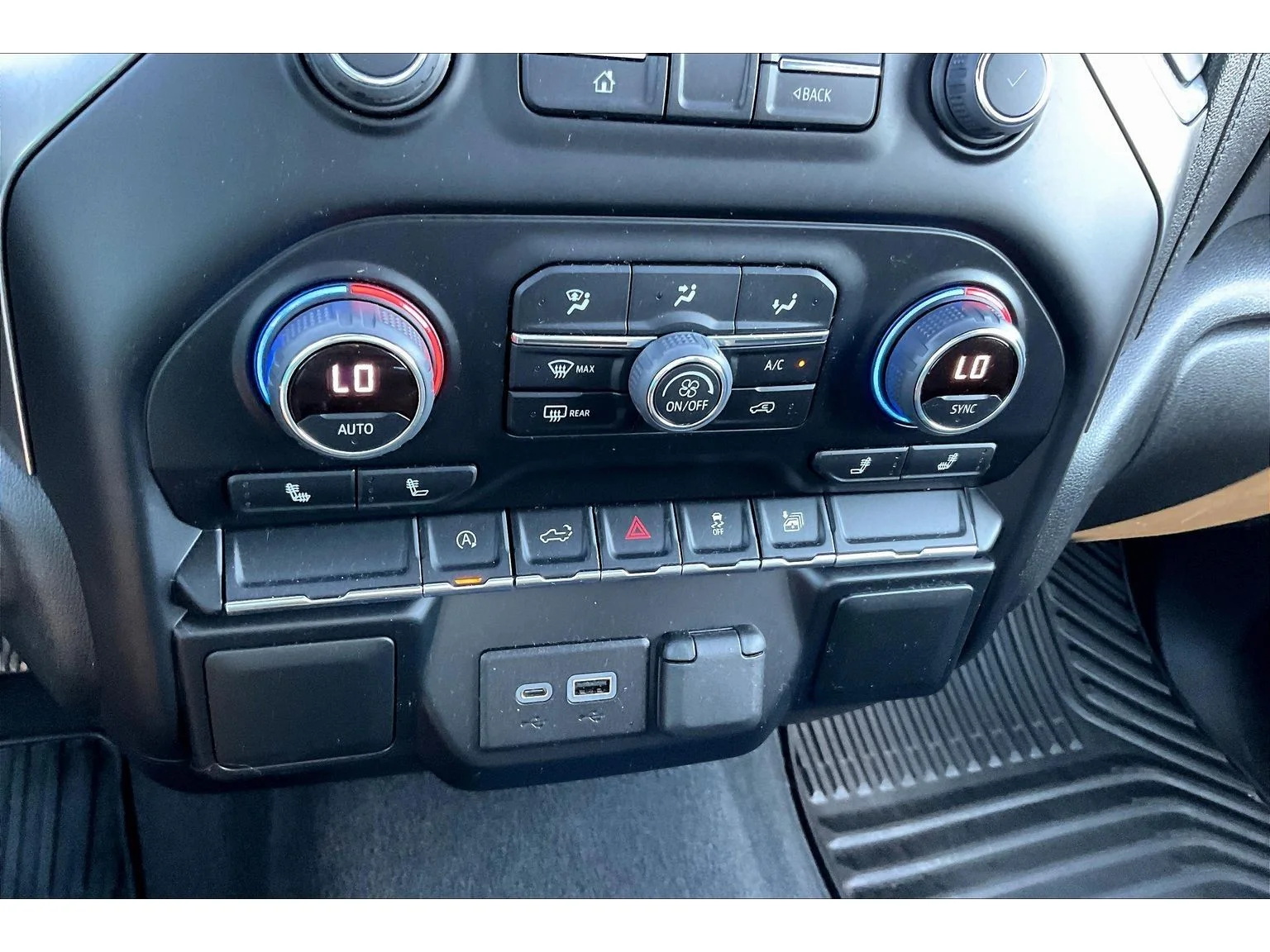 Used 2022 Northsky Blue Metallic Chevrolet LT image 21