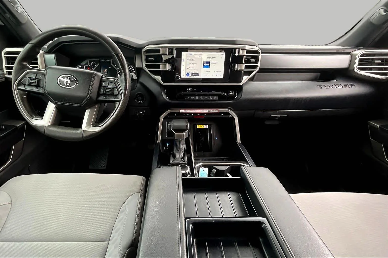 Used 2025 Ice Cap Toyota SR5 image 29