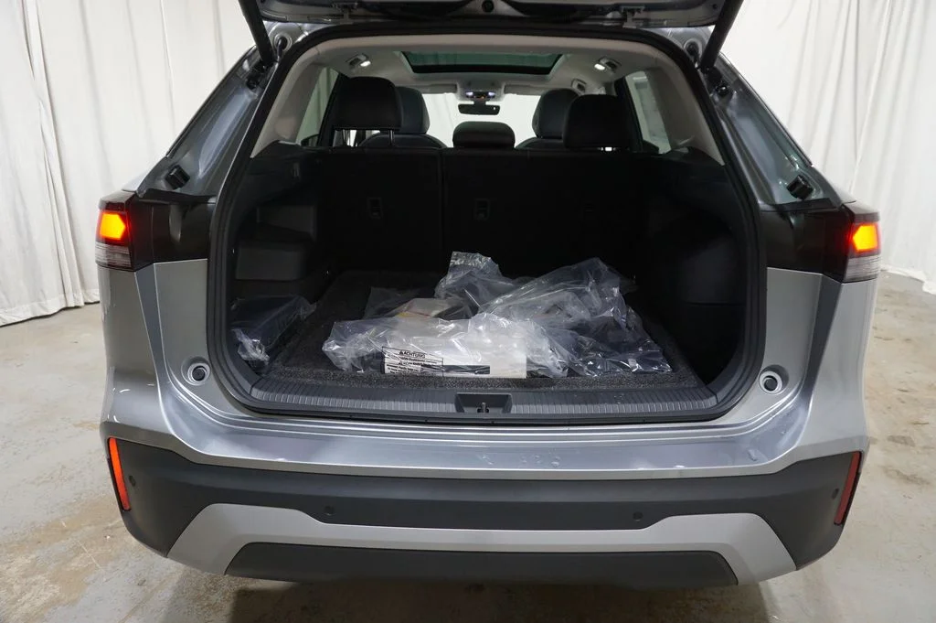 2026 Volkswagen Tiguan SE - Photo 28