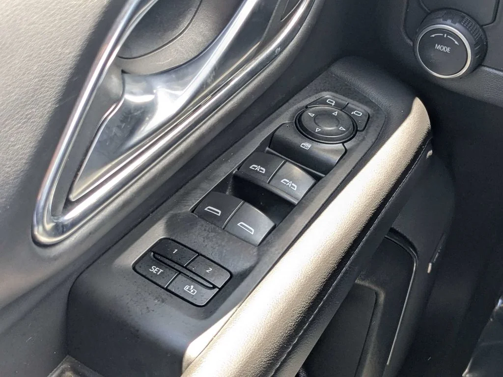 Used 2023 Gray Chevrolet LT image 21