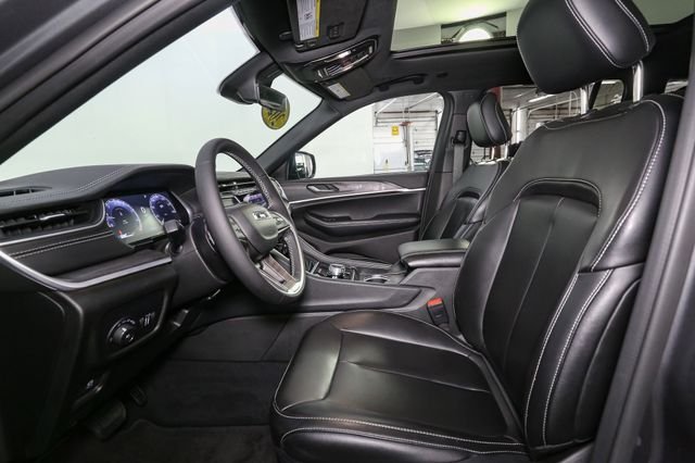 Used 2025 Gray Jeep Limited image 44
