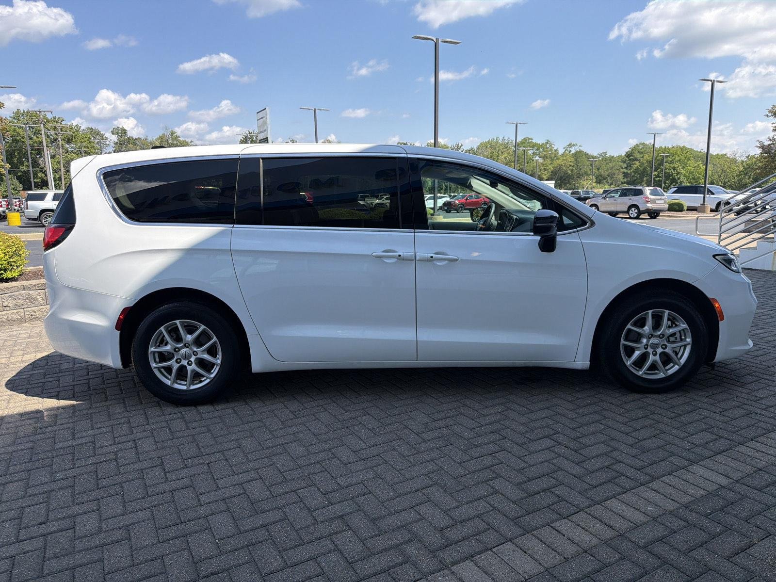 Used 2024 Bright White Clearcoat Chrysler Touring L image 6