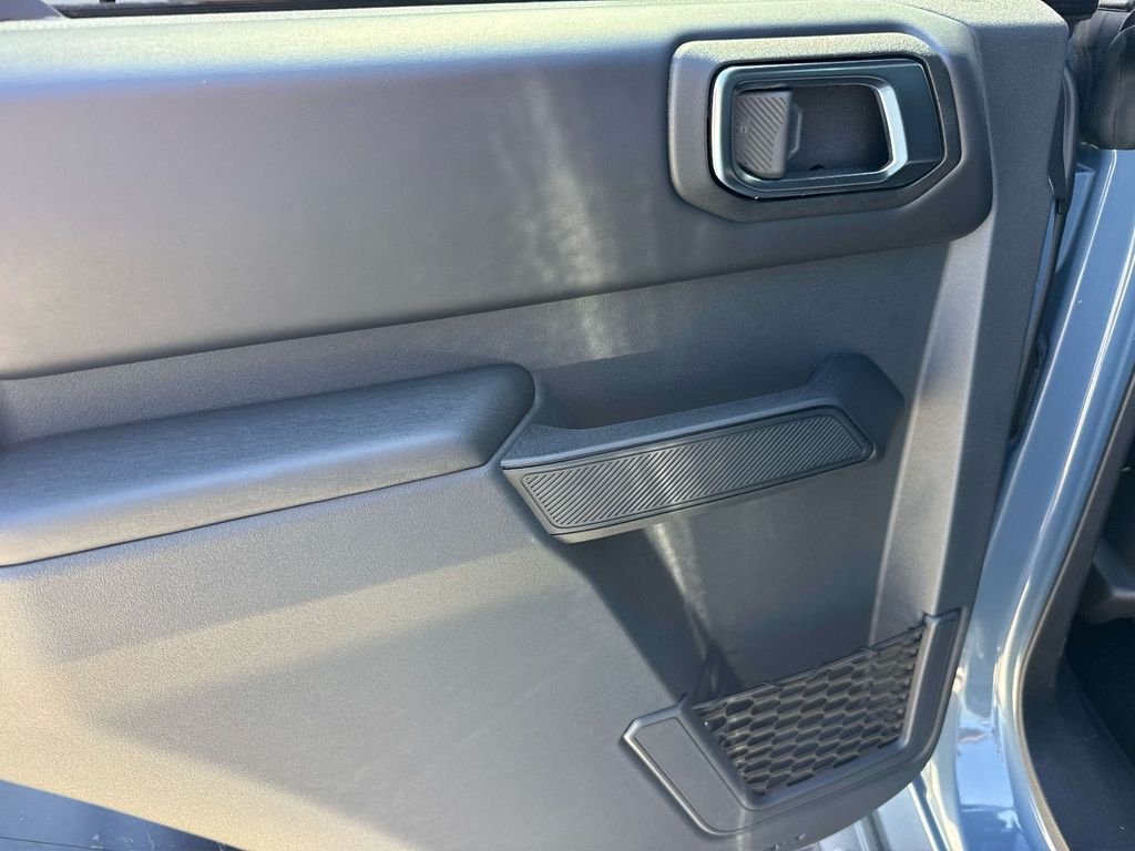 2025 Ford Bronco 4-Door Outer Banks - Photo 13