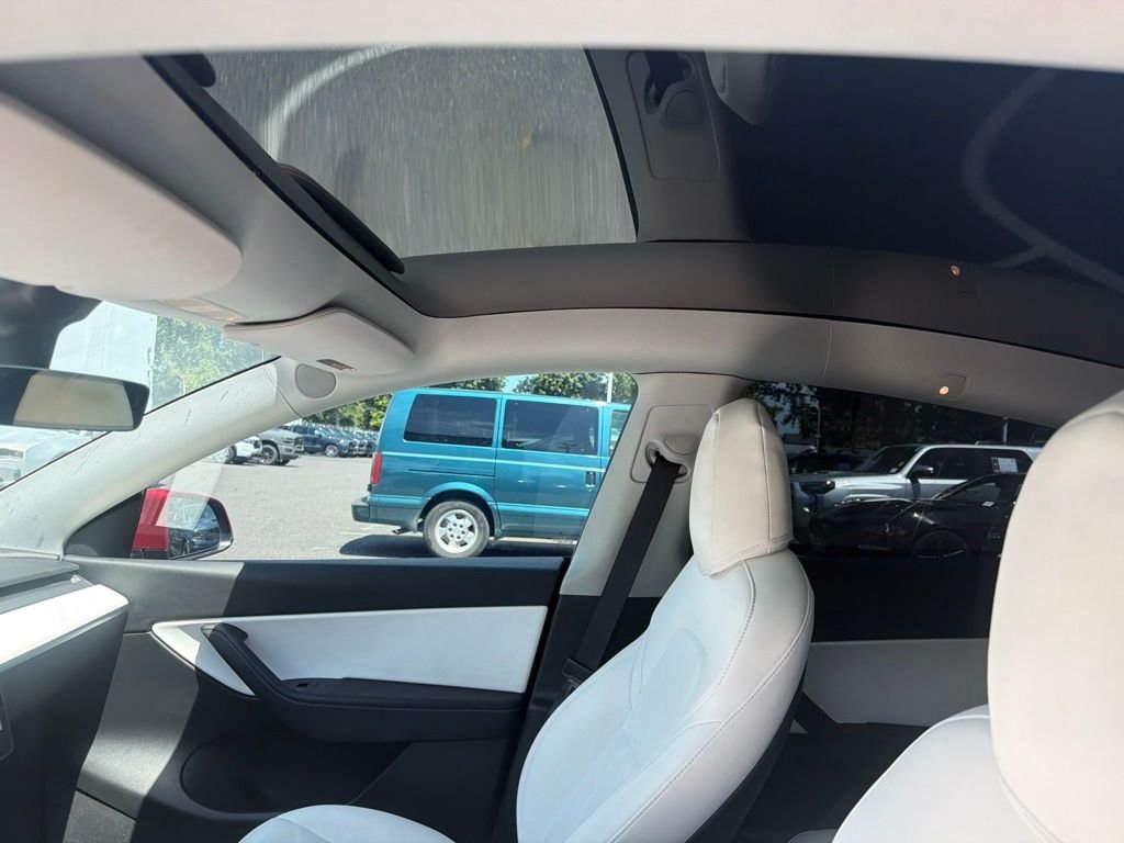 Used 2022 Red Multi-Coat Tesla Long Range image 7