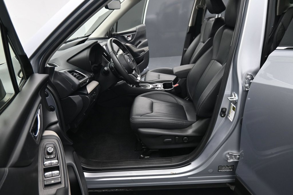 2023 Subaru Forester Limited - Photo 17
