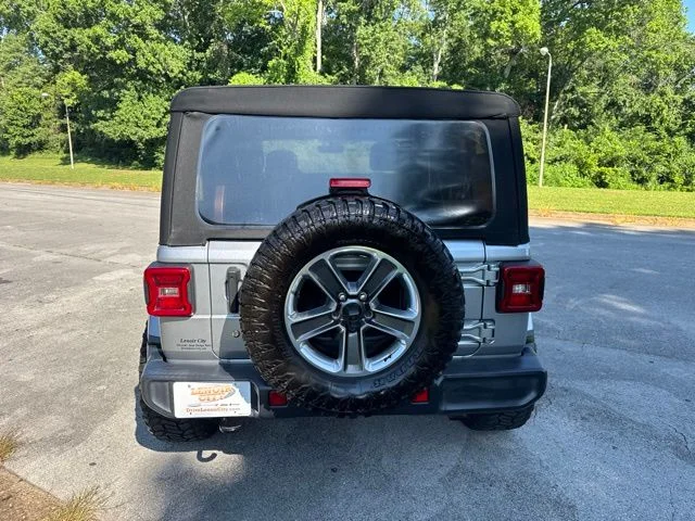 Used 2020 Silver Jeep Unlimited Sahara image 6