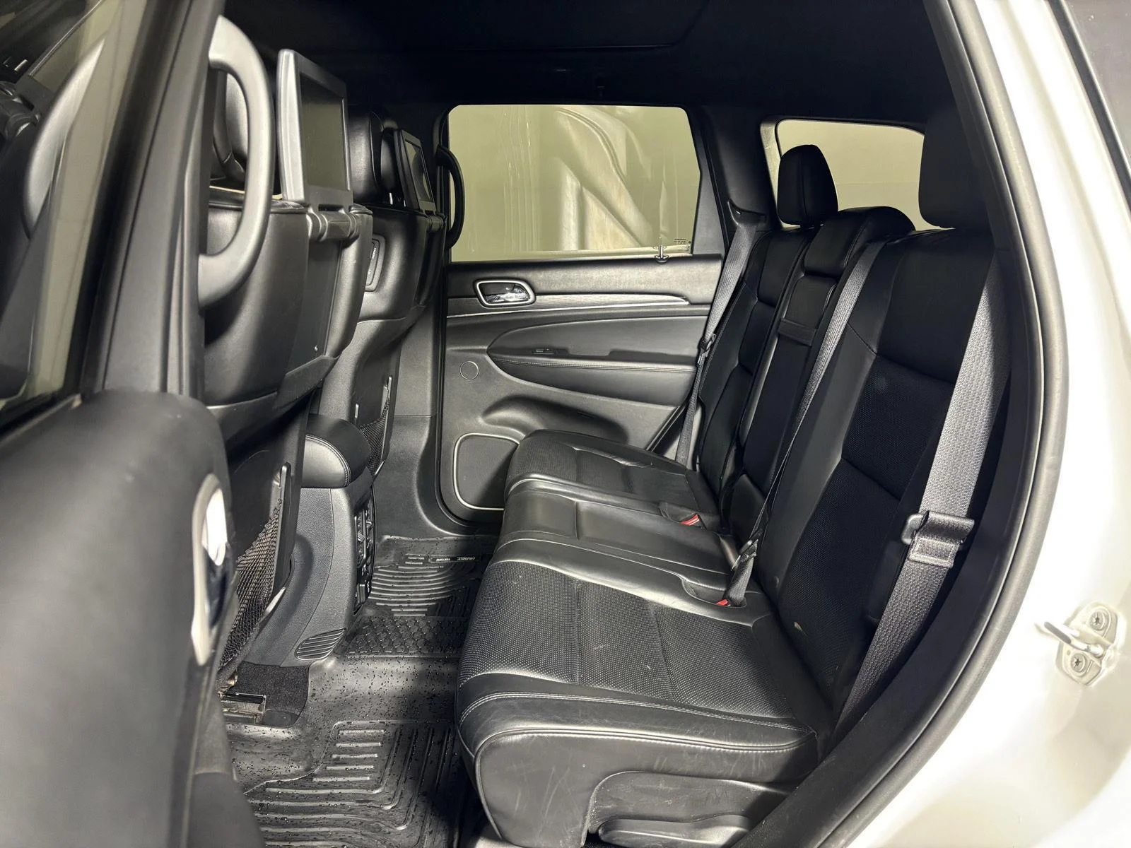 Used 2018 Bright White Clearcoat Jeep High Altitude image 15