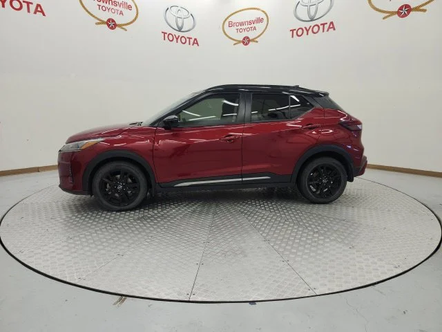 Used 2023 Red Nissan SR image 5