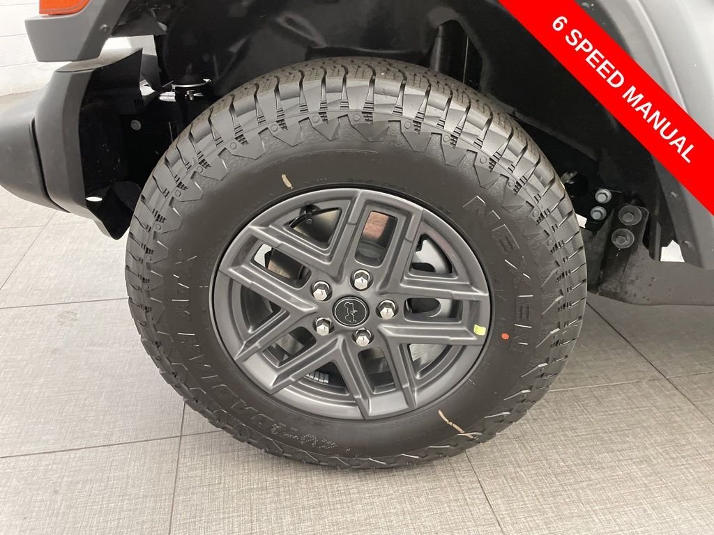 New 2026 Bright White Clear-Coat Exterior Paint Jeep Sport S image 8
