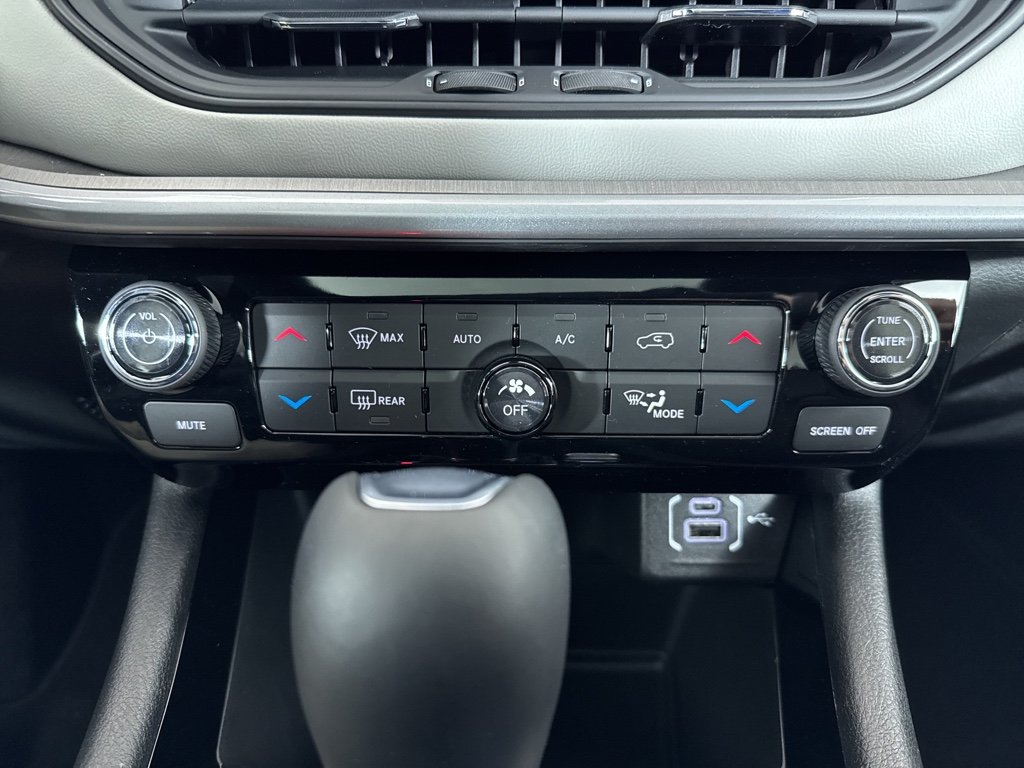New 2026 Fathom Blue Pearl Coat Jeep Limited image 25