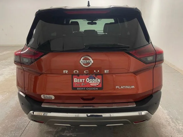 Used 2021 Orange Nissan Platinum image 8