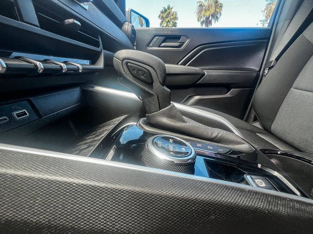 Used 2025 Red Chevrolet Trail Boss image 18