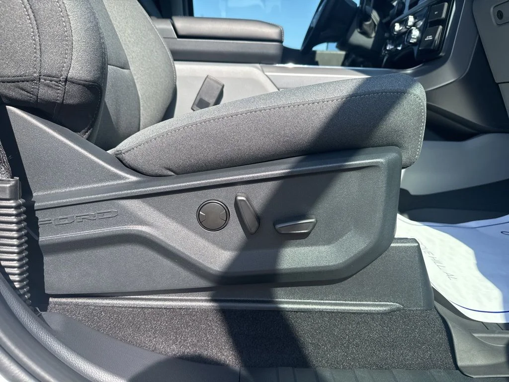 New 2026 Avalanche Ford XLT image 27